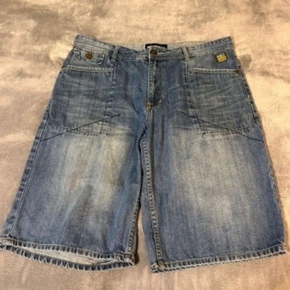 Ecko Unltd Mens Baggy Denim Shorts Blue Medium Wash Y2K Streetwear Size 36 Vtg